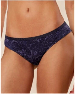 Slip Triumph Amourette Charm (Skyline)