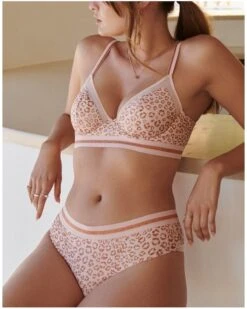 Soutien-gorge Plunge Armatures Marie Jo Benicio (Pearly Pink) 14 Soutien-gorge Plunge Armatures Marie Jo Benicio (Pearly Pink) -Sous Vêtement Boutique soutien gorge plunge armatures marie jo benicio pearly pink 4