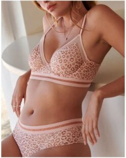 Soutien-gorge Plunge Armatures Marie Jo Benicio (Pearly Pink) 15 Soutien-gorge Plunge Armatures Marie Jo Benicio (Pearly Pink) -Sous Vêtement Boutique soutien gorge plunge armatures marie jo benicio pearly pink 5