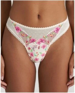 String Marie Jo Chen (Pearled Ivory)